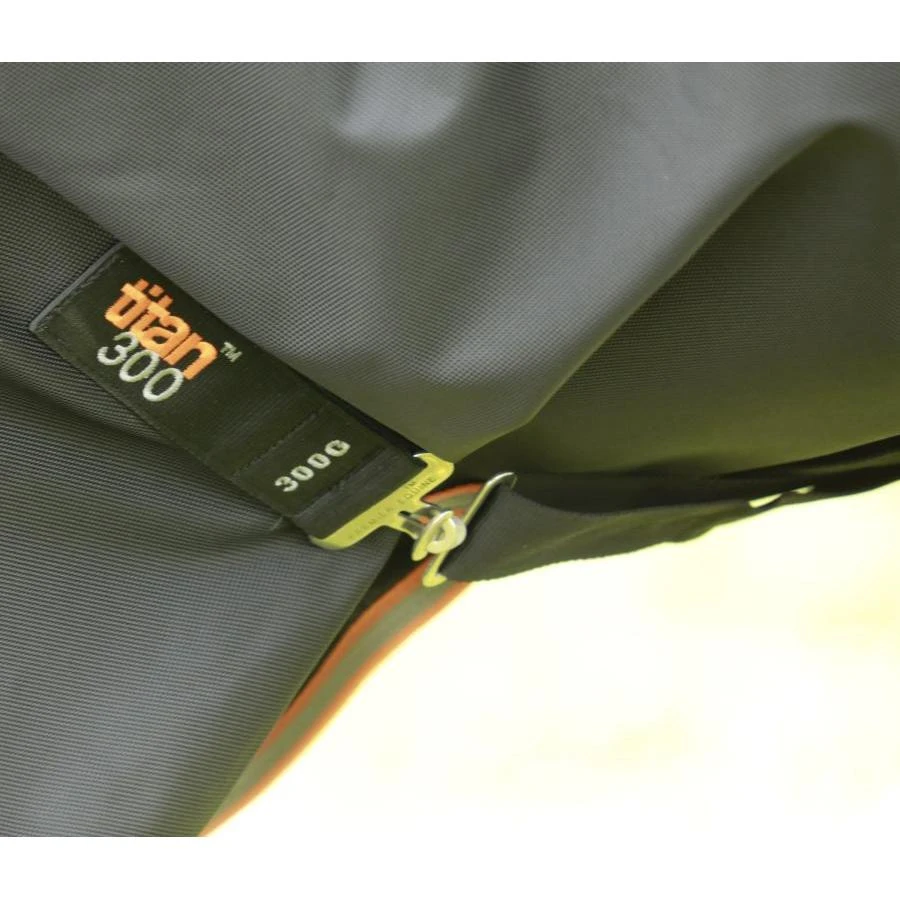 Premier Equine Titan 300g Turnout Rug With Detachable Neck Cover - Image 6